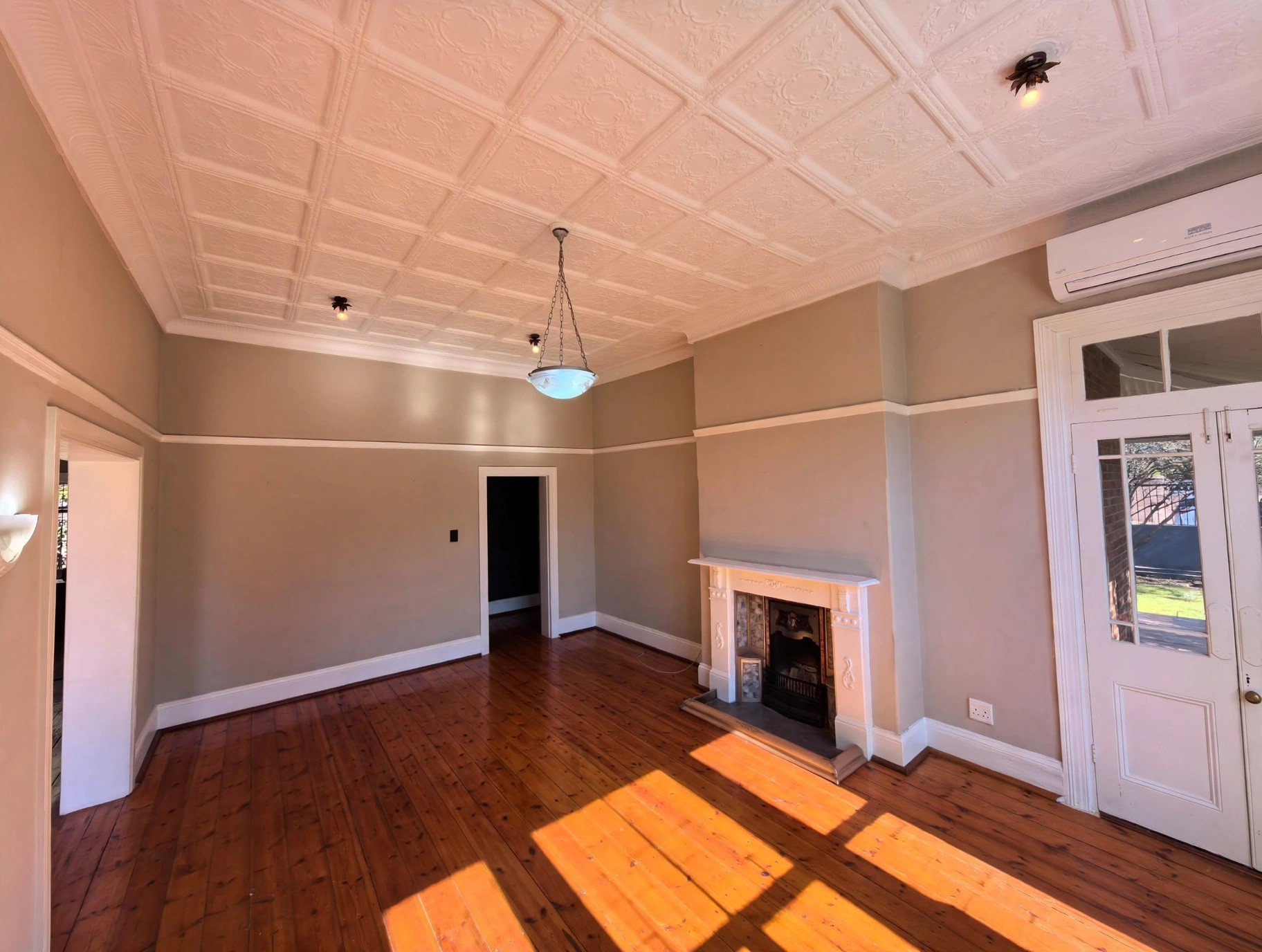 House for sale in Memorial Road Area, Kimberley, 1140 m²