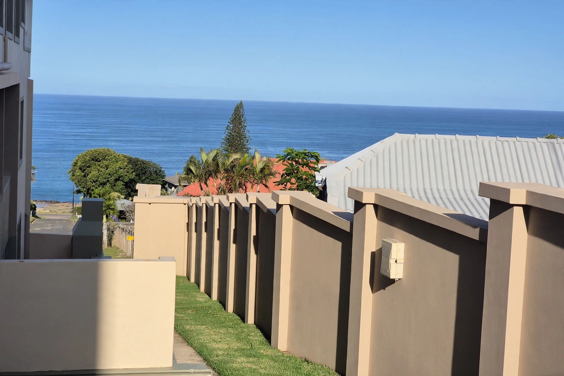 Apartment for sale in Uvongo Beach, Margate, KwaZulu Natal, 27, ss queens view, 213 Marine Drive, Uvongo Beach, Margate, KwaZulu Natal, 61 m²