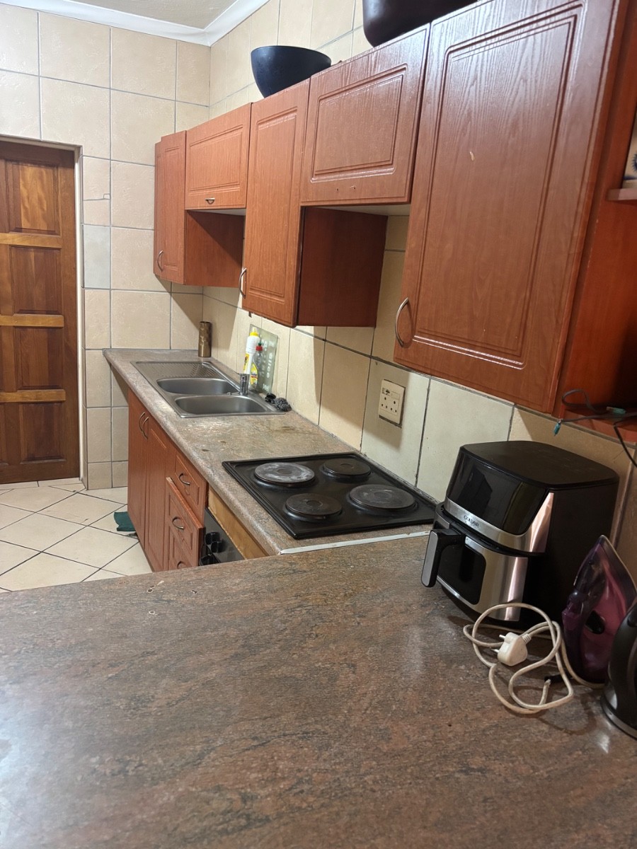 Apartment for sale in Stonehenge, Nelspruit, 6, Villa De Suntene, 89 Heron, Stonehenge, Nelspruit, Mpumalanga, 97 m²