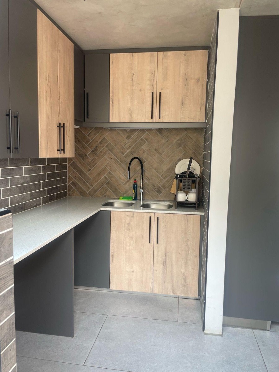 House for rent in Roodepark Eco Estate, Kameeldrift East, Pretoria, 210 m²
