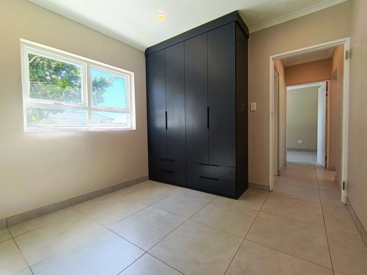 Cottage for rent in Mooikloof Equestrian Estate, Pretoria