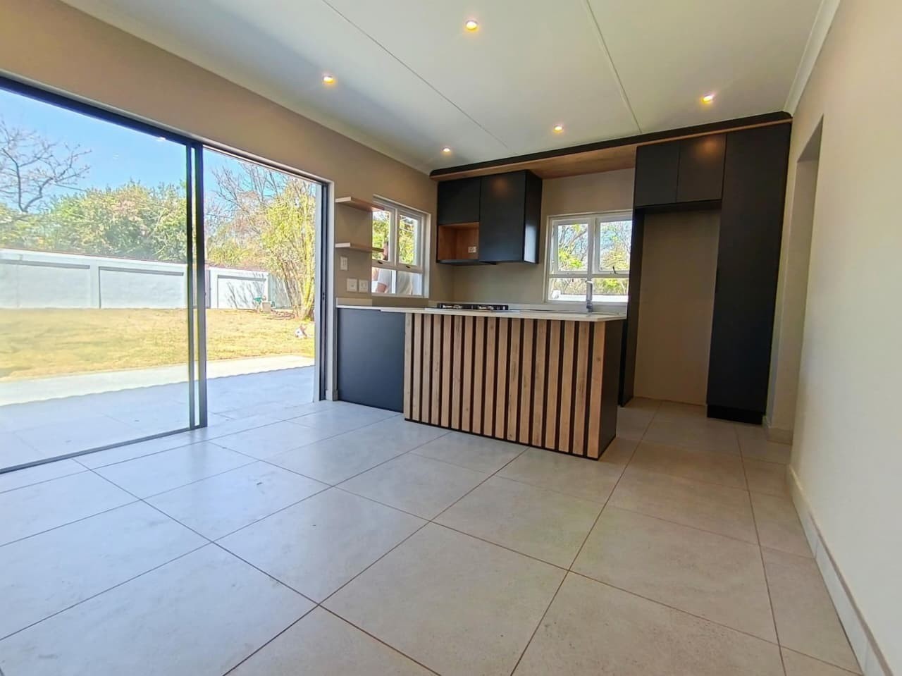 Cottage for rent in Mooikloof Equestrian Estate, Pretoria
