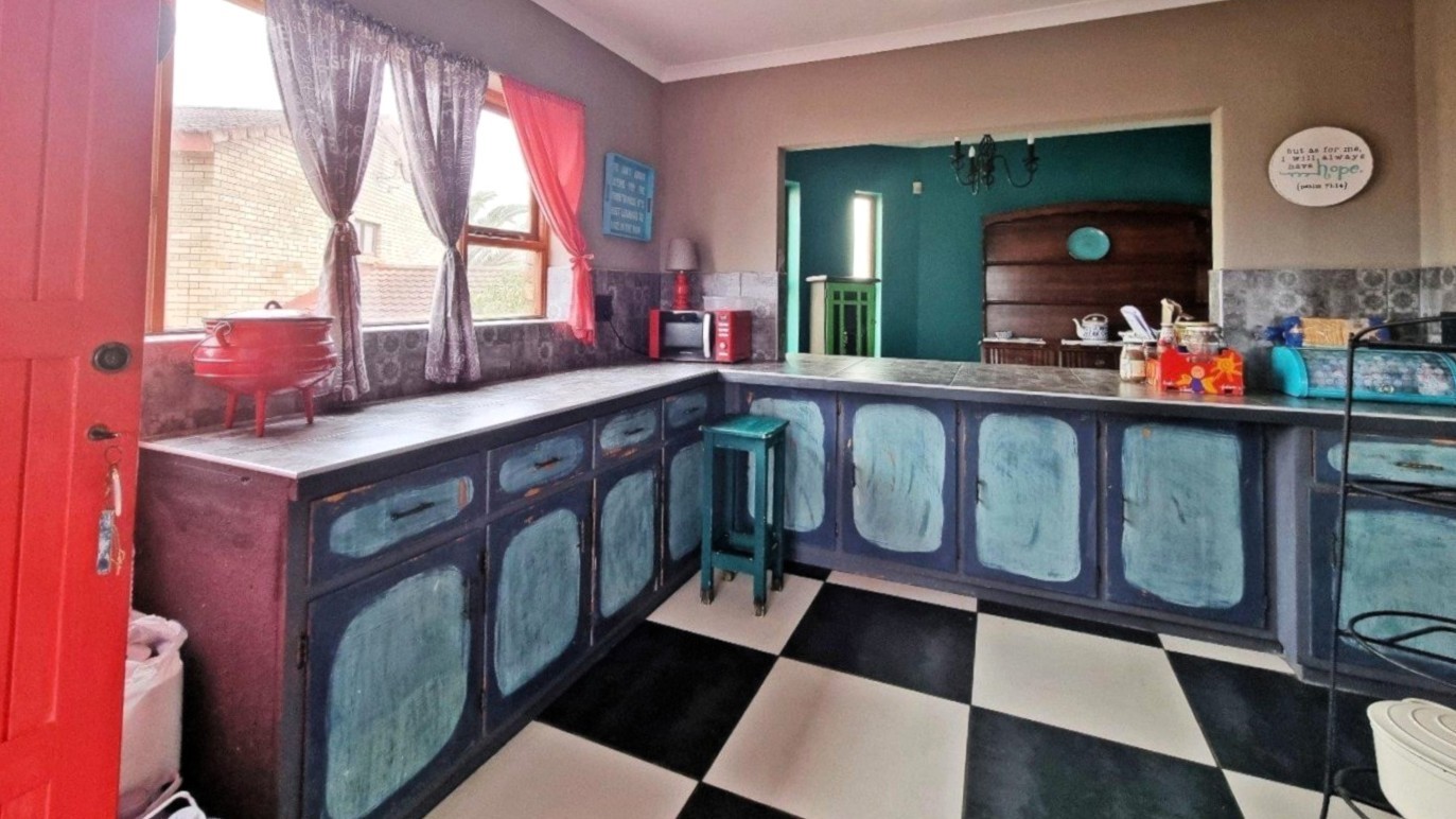 House for sale in Aston Bay, Jeffreys Bay, 391 m²