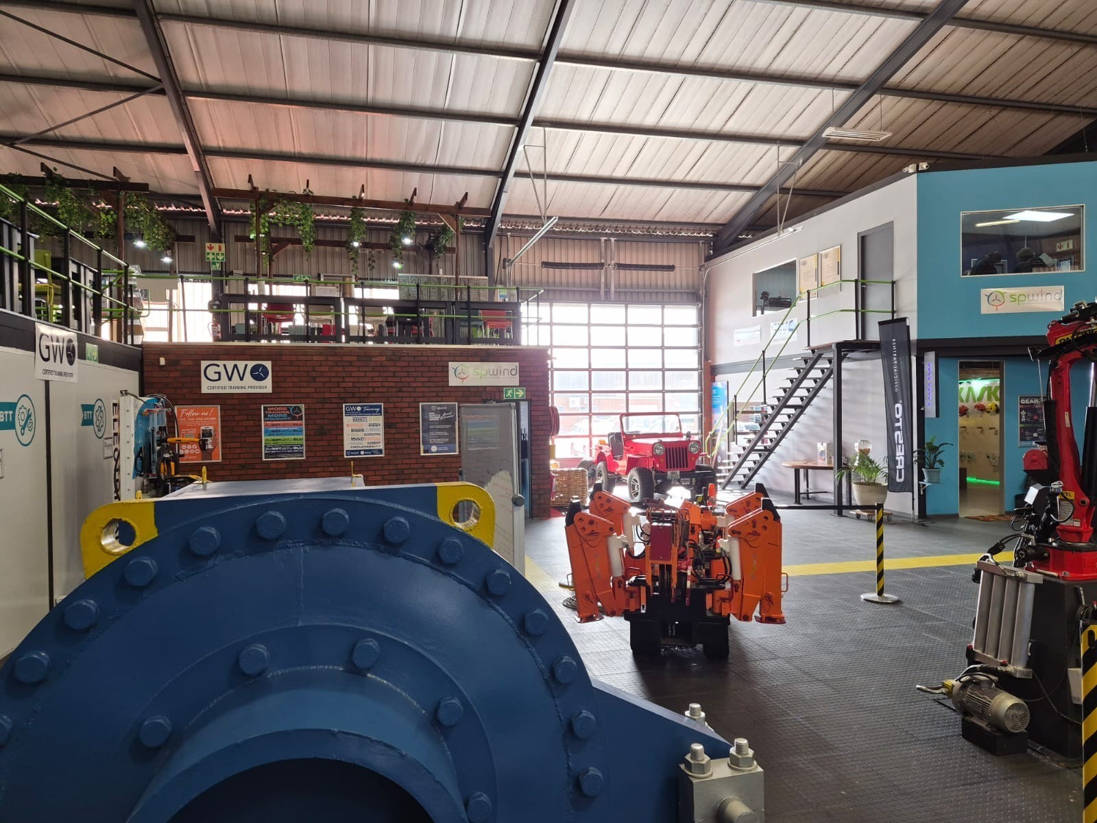 Warehouse for rent in Greenbushes Industrial Park, Greenbushes, Port Elizabeth, 8 Old Cape Road, Greenbushes Industrial Park, Greenbushes, Port Elizabeth, Eastern Cape, 1211 m²