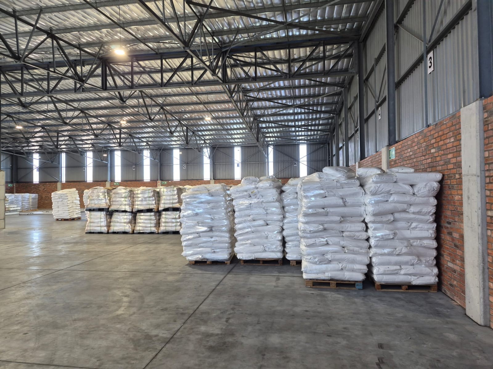 Warehouse for rent in Greenbushes Industrial Park, Greenbushes, Port Elizabeth, 10 Old Cape Road, Gate 2, Greenbushes Industrial Park, Greenbushes, Port Elizabeth, Eastern Cape, 1482 m²