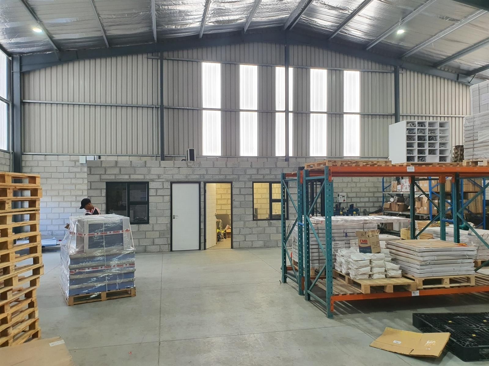 Warehouse for rent in Cotswold, Port Elizabeth, 1 Woodpecker Street, Cotswold, Port Elizabeth, Eastern Cape, 500 m²