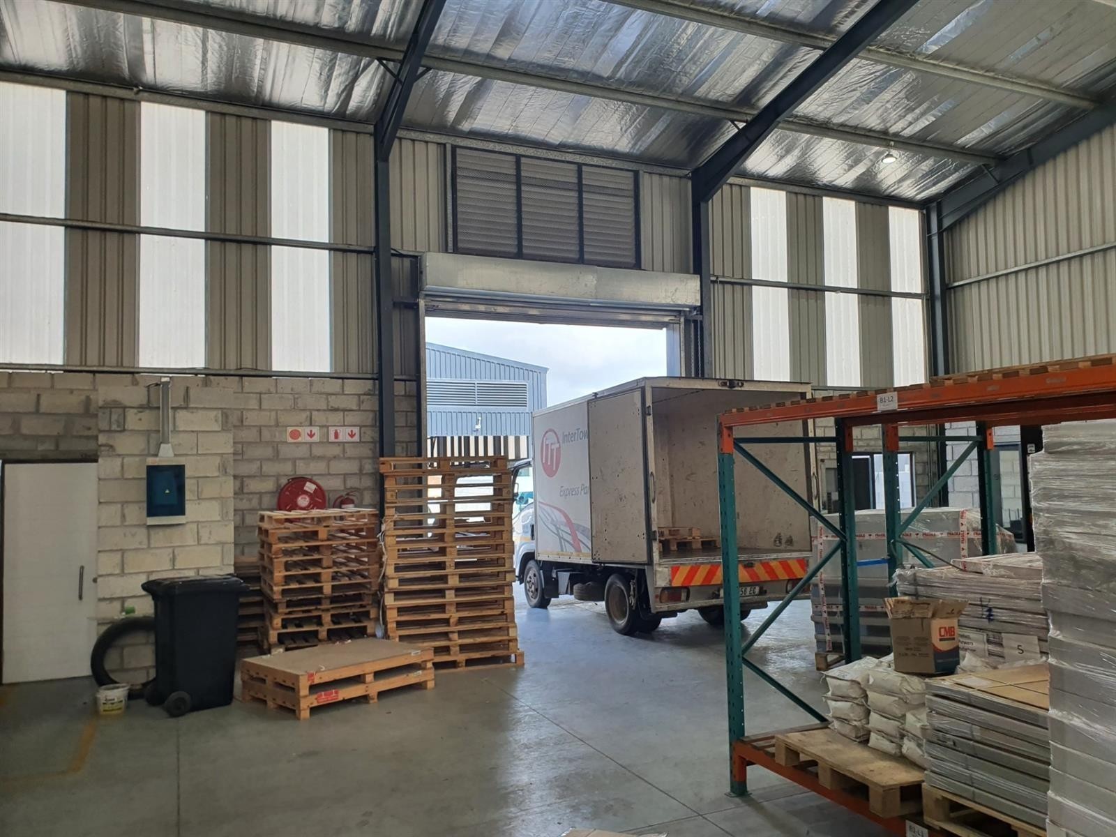 Warehouse for rent in Cotswold, Port Elizabeth, 1 Woodpecker Street, Cotswold, Port Elizabeth, Eastern Cape, 500 m²