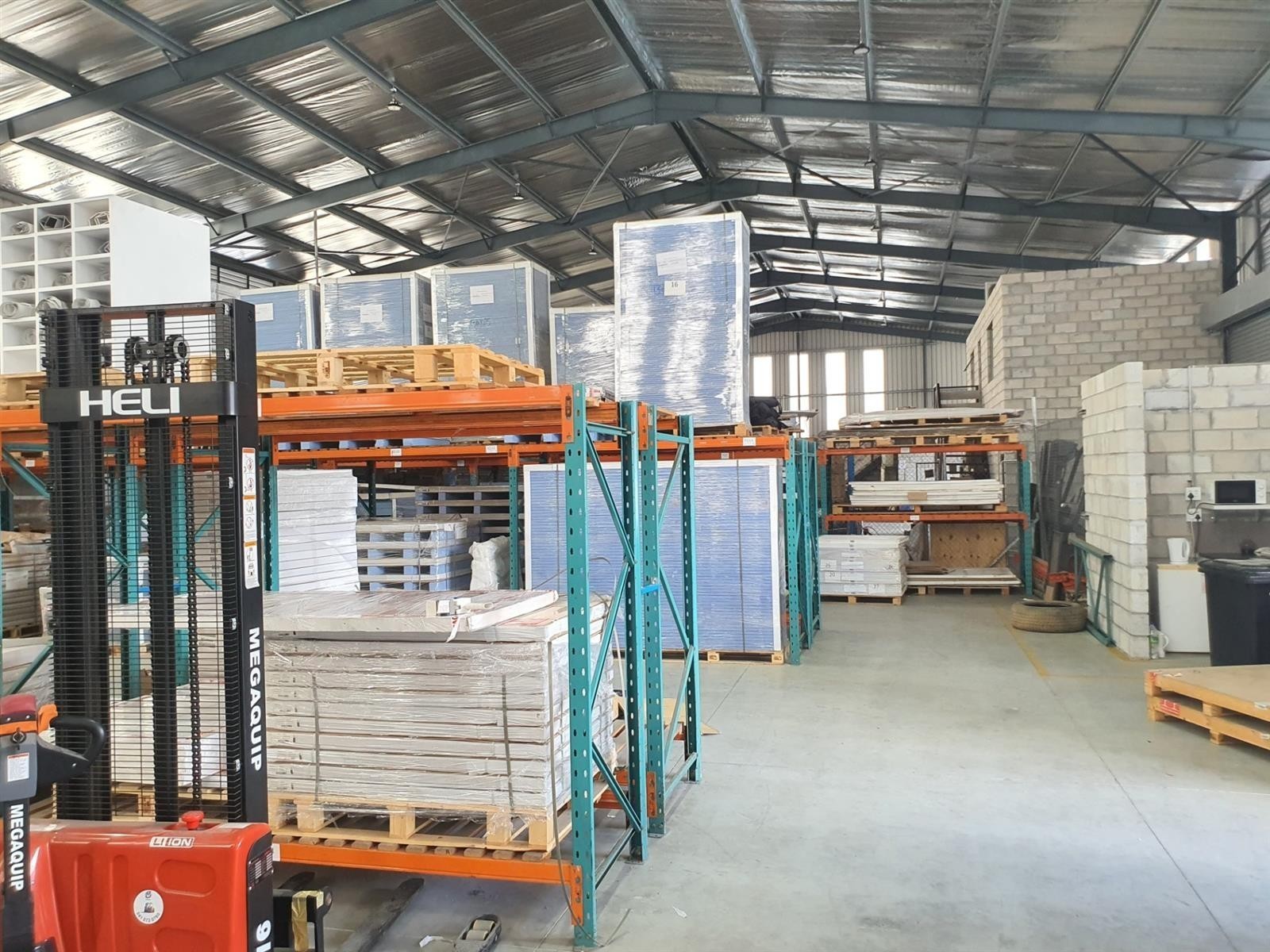 Warehouse for rent in Cotswold, Port Elizabeth, 1 Woodpecker Street, Cotswold, Port Elizabeth, Eastern Cape, 500 m²