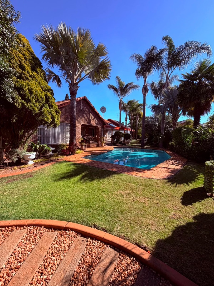 A families Delight in Peterfield Ext 1