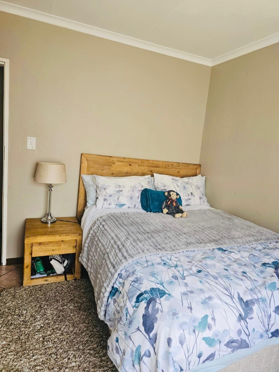 House for rent in Mooikloof Ridge, Pretoria, 05 A (0th floor), The Falcon, 17 argunabies, Mooikloof Ridge, Pretoria, Gauteng, 150 m²