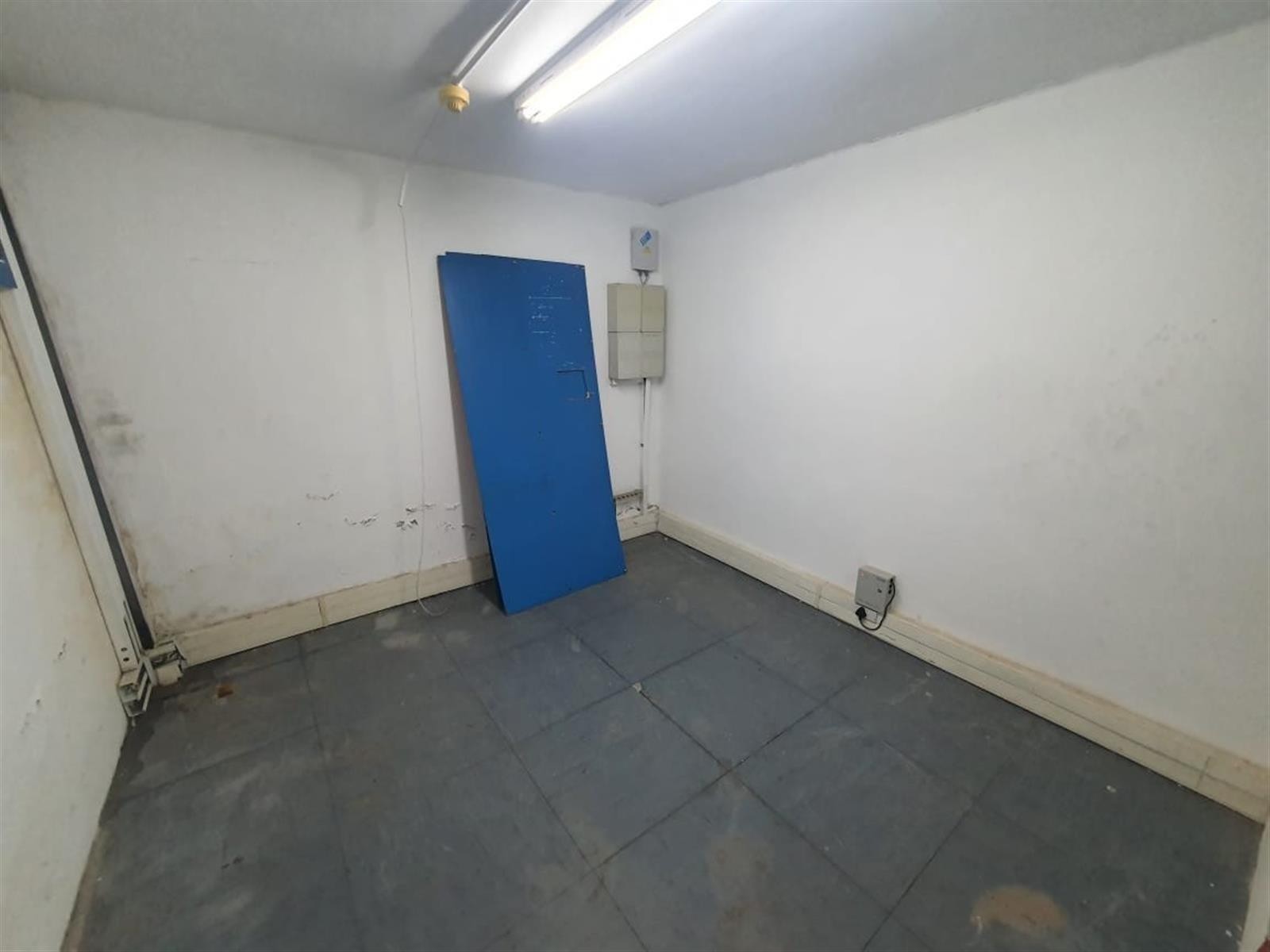 Warehouse for rent in Newton Park, Port Elizabeth, 90 Pickering Street, Newton Park, Port Elizabeth, Eastern Cape, 815 m²