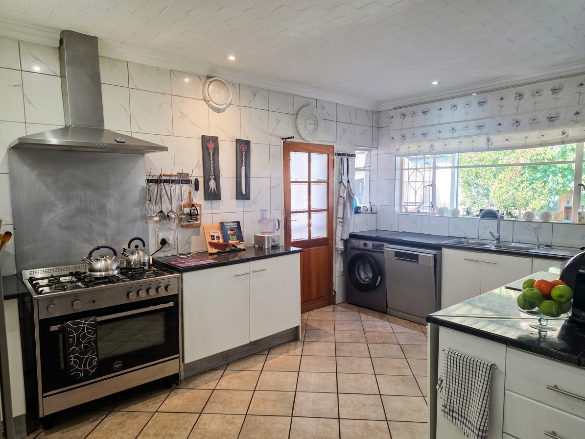 House for sale in Glen Marais, Kempton Park, 18 Pionier Street, Glen Marais, Kempton Park, Gauteng, 1508 m²