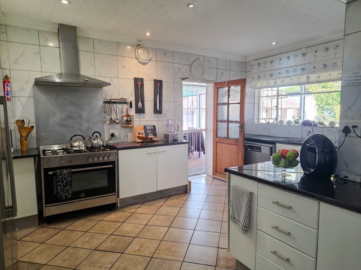 House for sale in Glen Marais, Kempton Park, 18 Pionier Street, Glen Marais, Kempton Park, Gauteng, 1508 m²