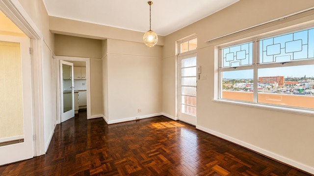 Apartment for sale in Richmond Hill, Port Elizabeth, 111 m²