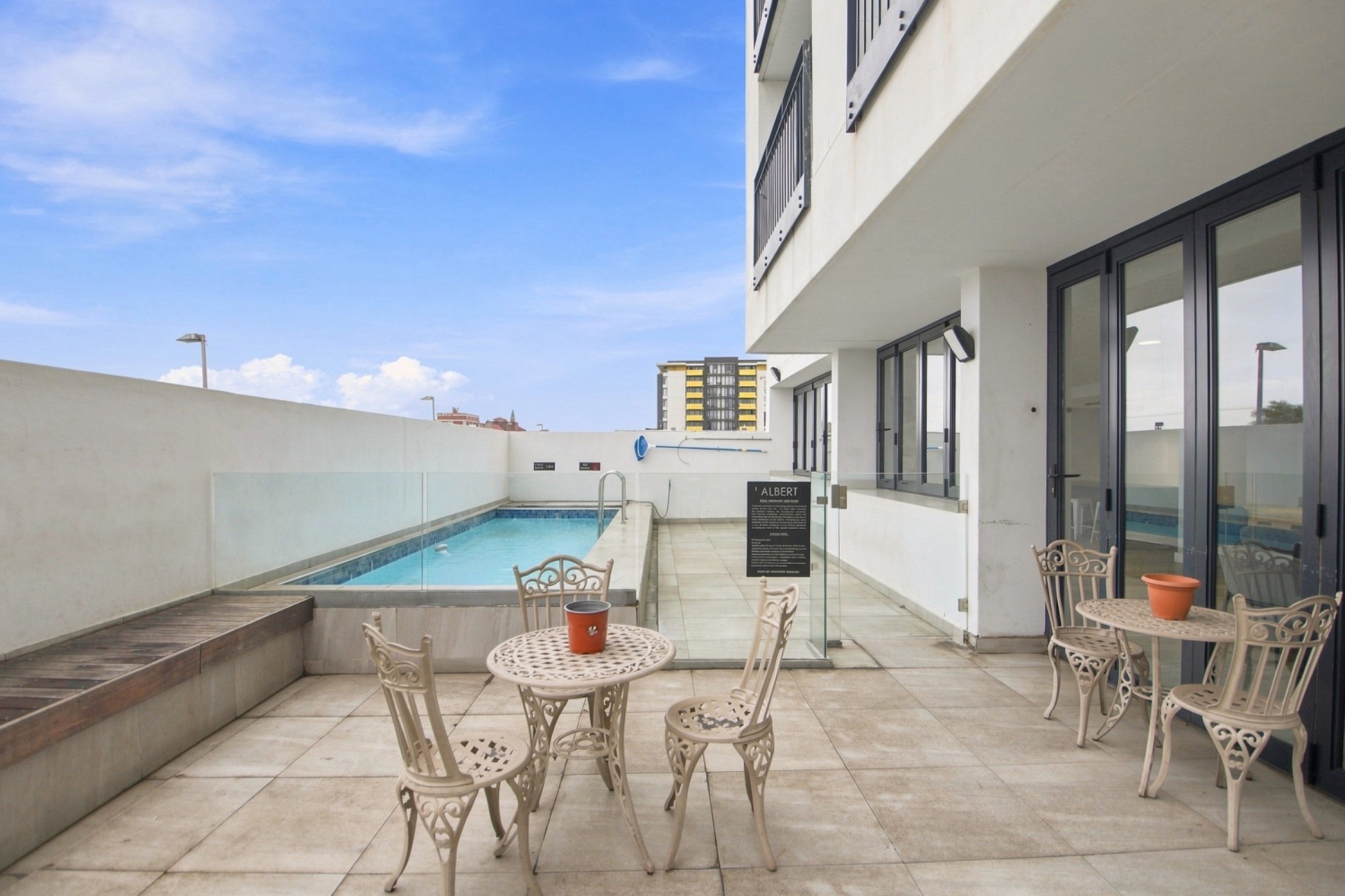 Apartment for sale in Woodstock, Cape Town, 24 m²