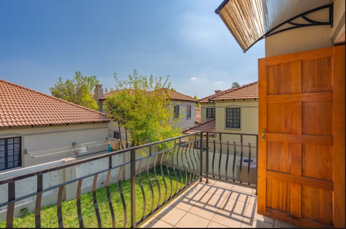 Cluster for sale in Fourways, Sandton, 323 m²
