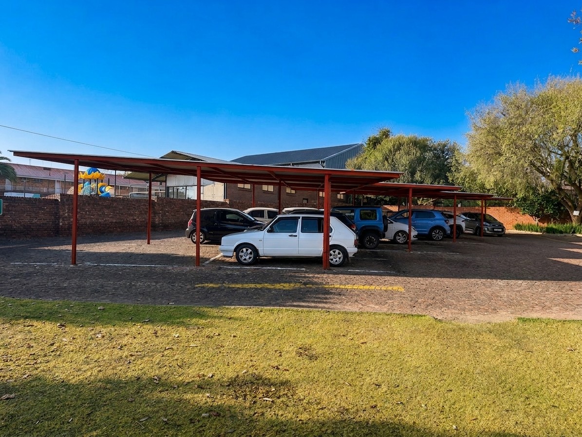 Commercial Property for sale in Ermelo, 1936 m²