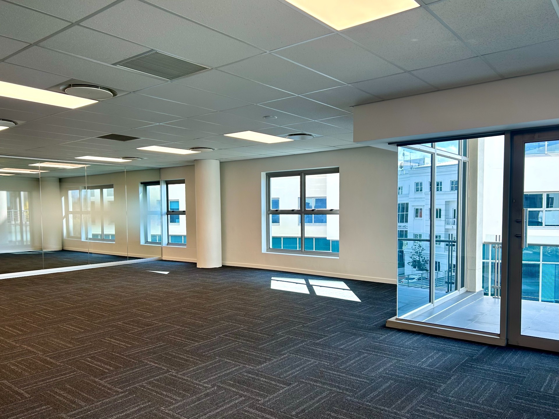 Commercial Property for rent in Rosebank, Johannesburg, 315 m²