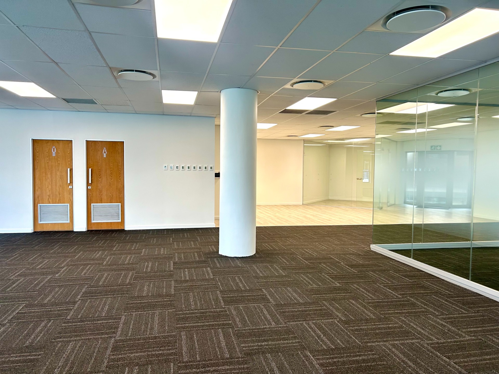 Commercial Property for rent in Rosebank, Johannesburg, 315 m²