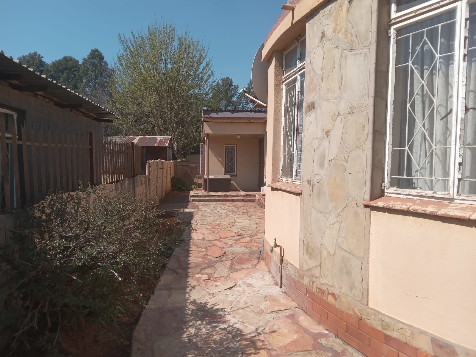 House for sale in Geduld Ext 2, Geduld, Springs, 180 m²