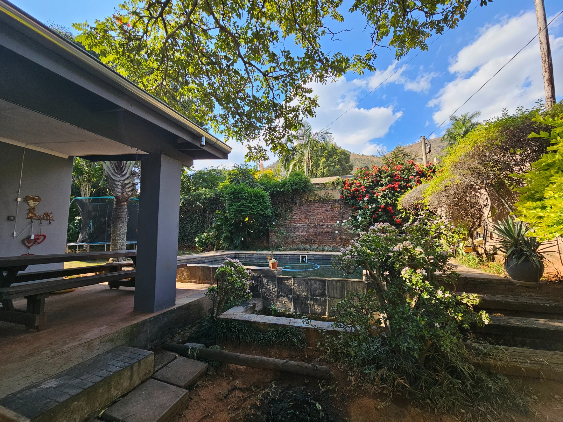 House for sale in Barberton, 323 m²