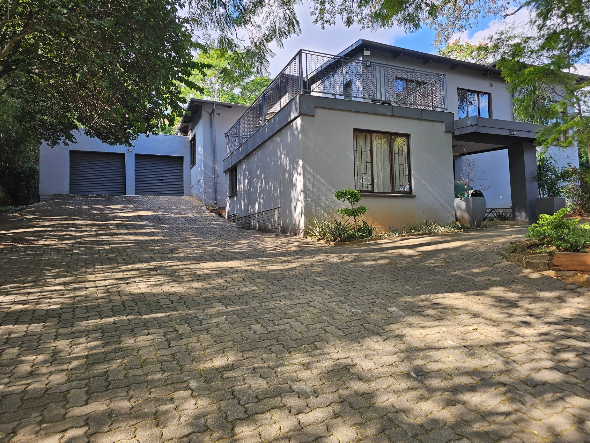House for sale in Barberton, 323 m²