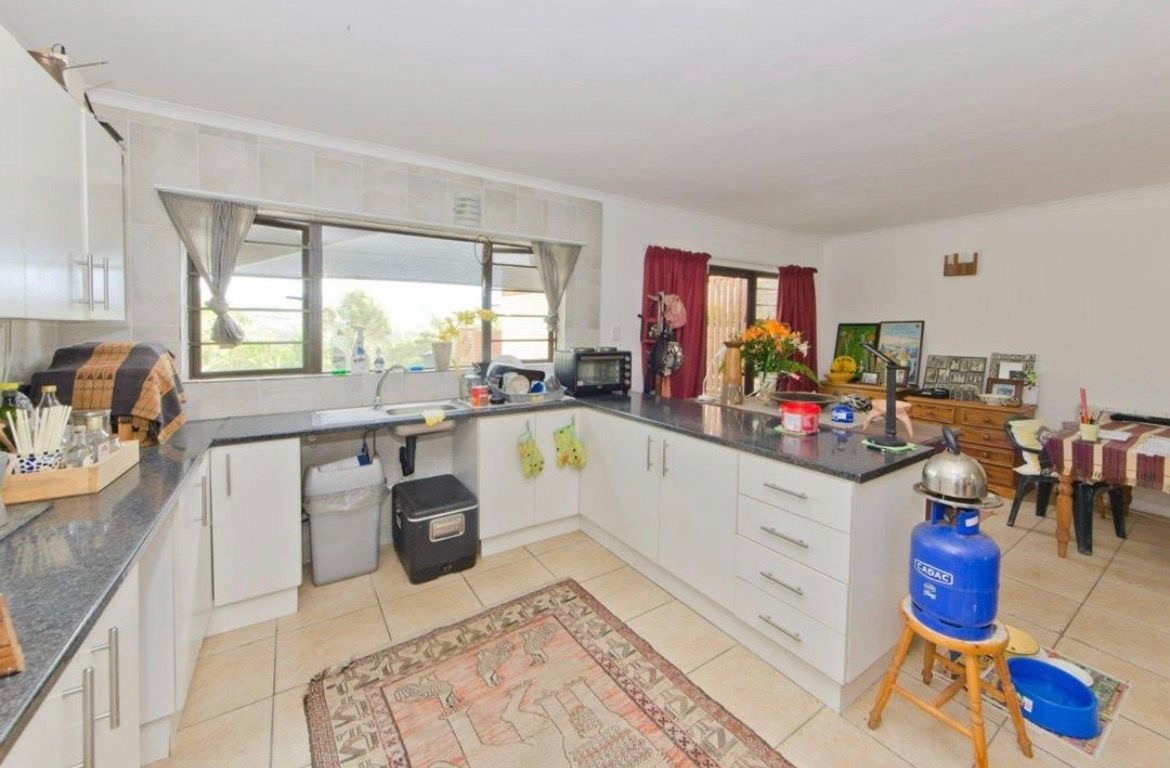 Apartment To Rent in Knysna Heights Knysna Western Cape 3