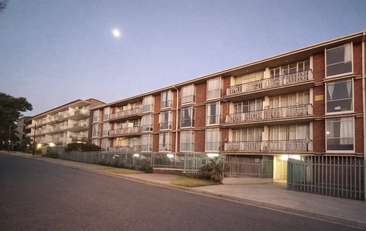Fully tenanted block of flats in Gresswold Johannesburg