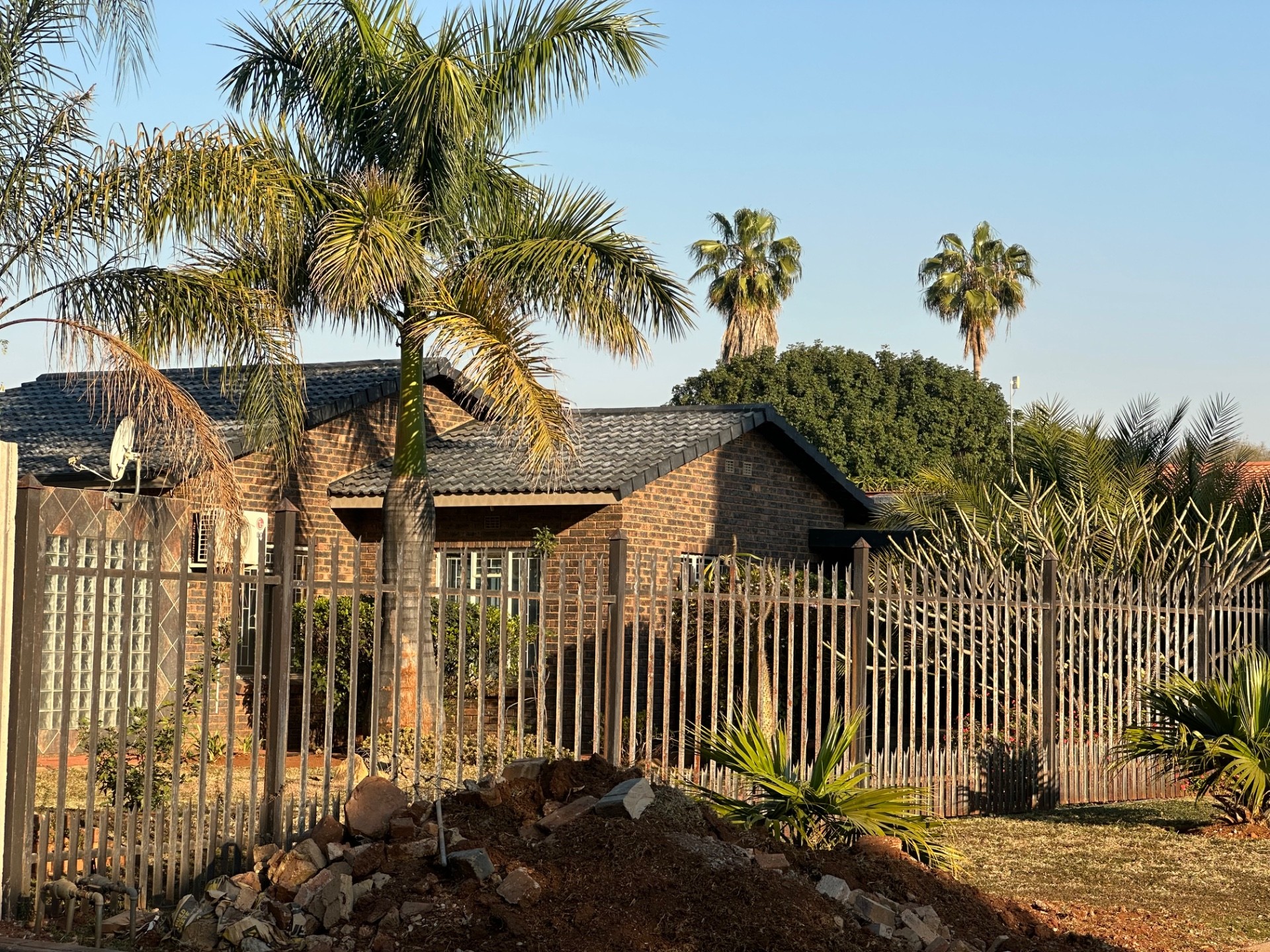 House For Sale in Mooinooi, North West