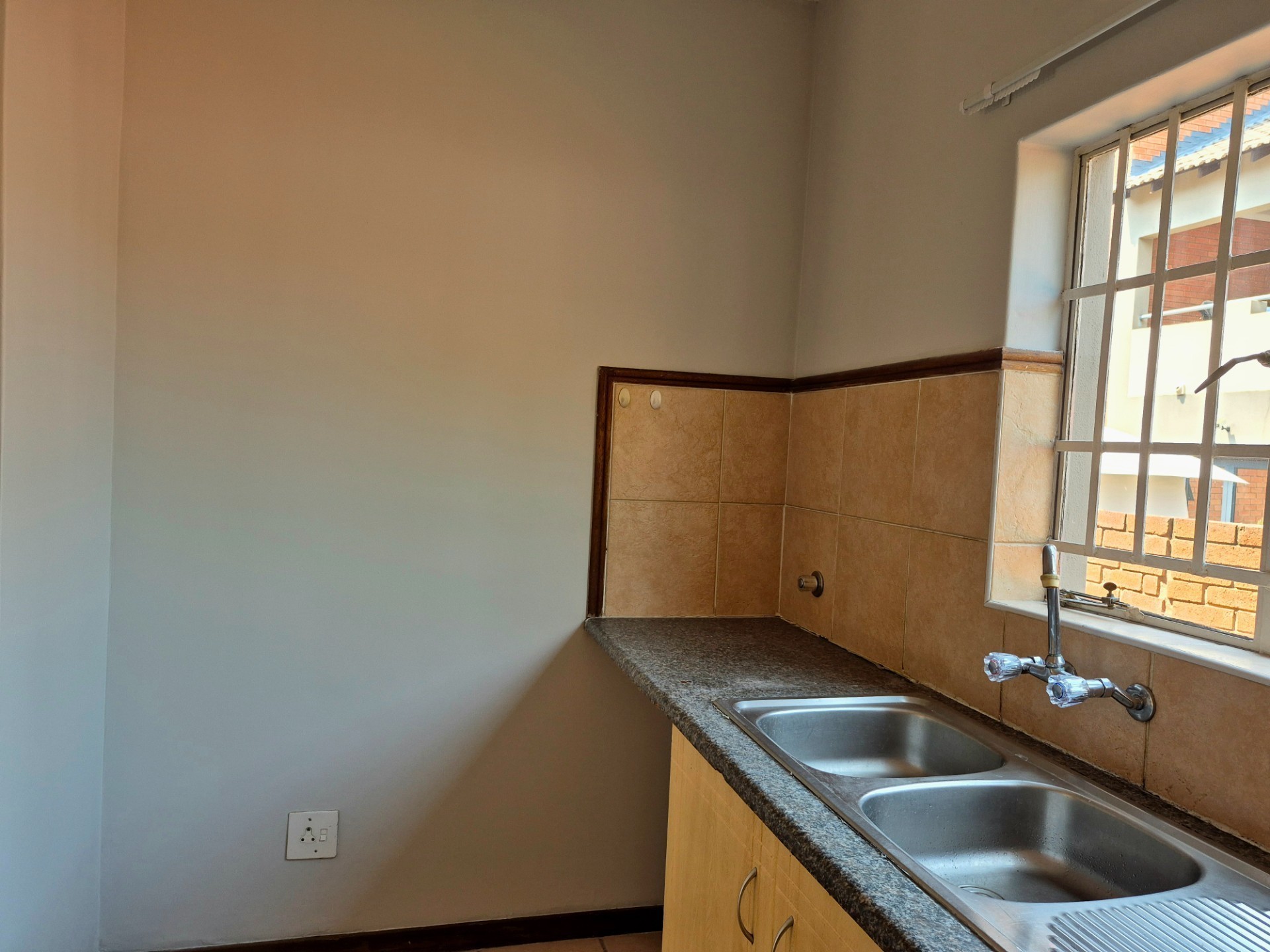 Apartment for rent in Die Hoewes, Centurion, 123 m²