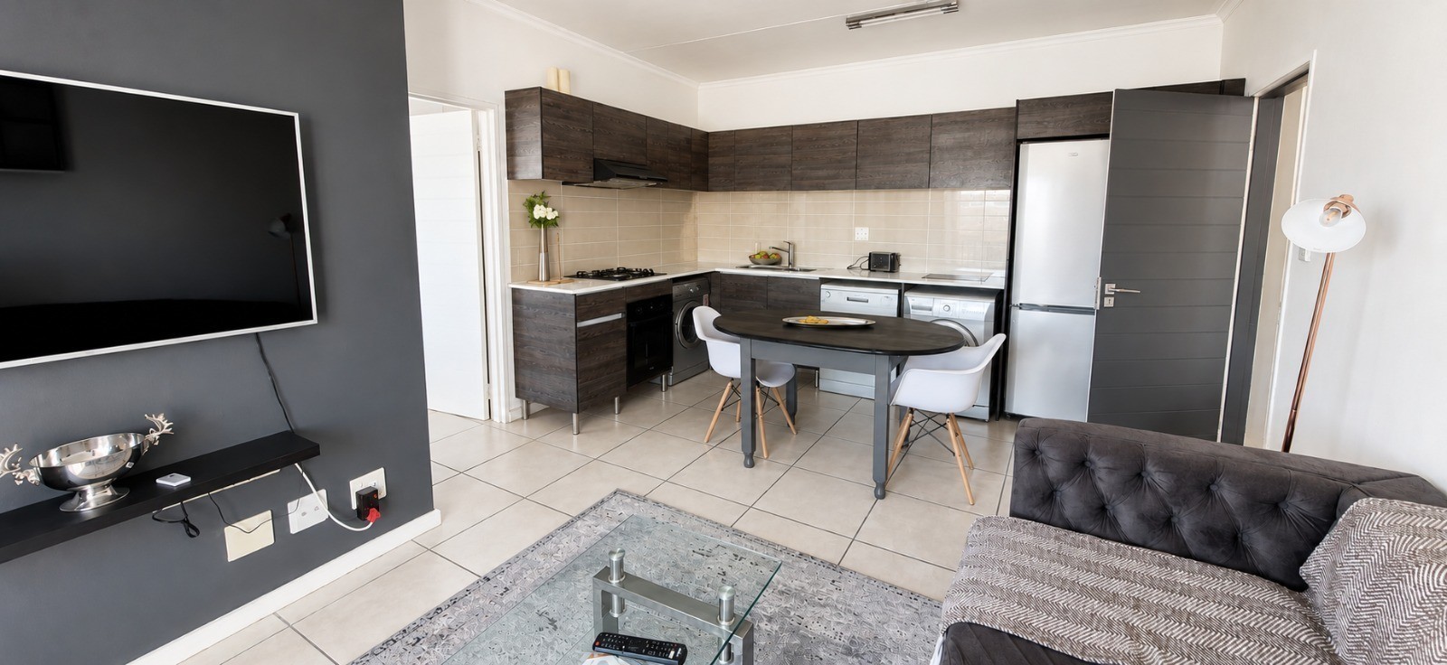 Apartment for rent in Petervale, Sandton, 44 m²