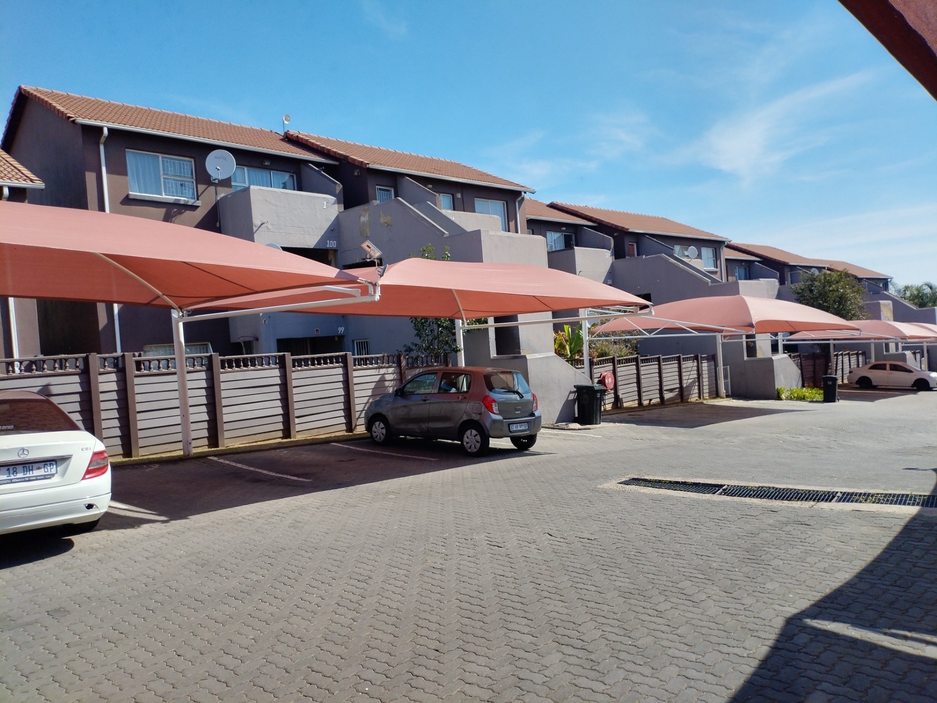 Townhouse for sale in Vorna Valley, Midrand, 69 m²