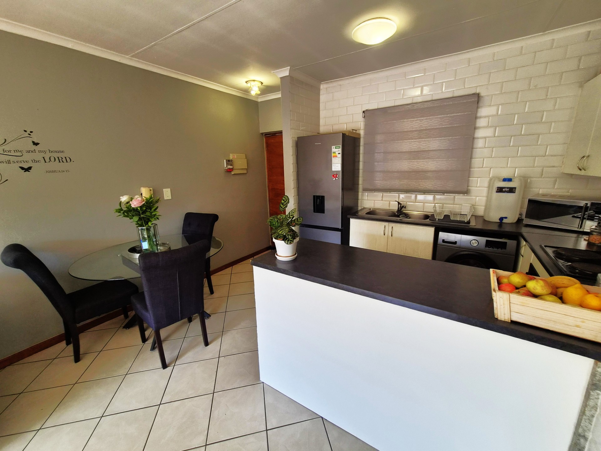 Apartment For Sale in Paulshof, Sandton 5