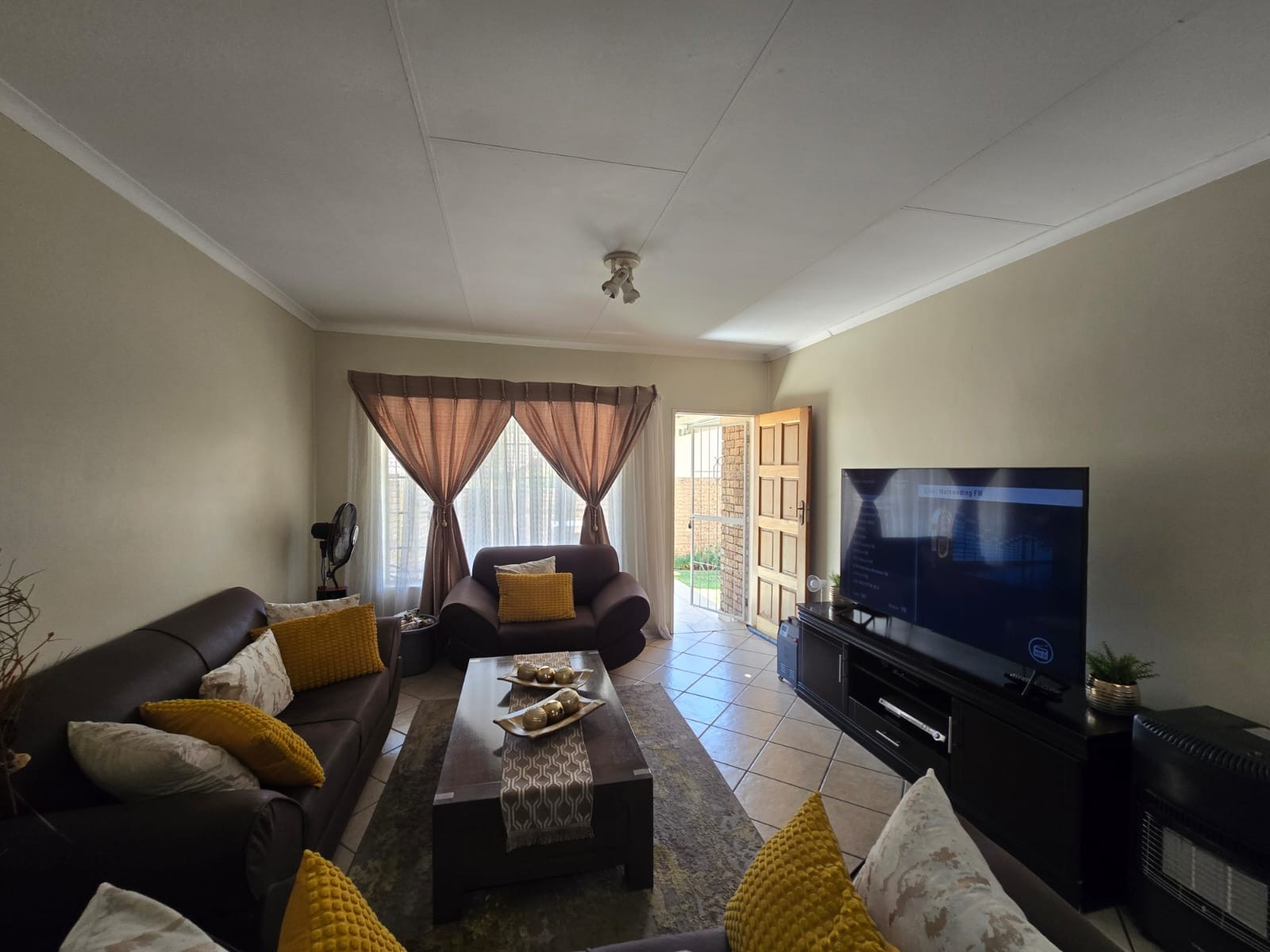 Townhouse for rent in Montana Park, Pretoria