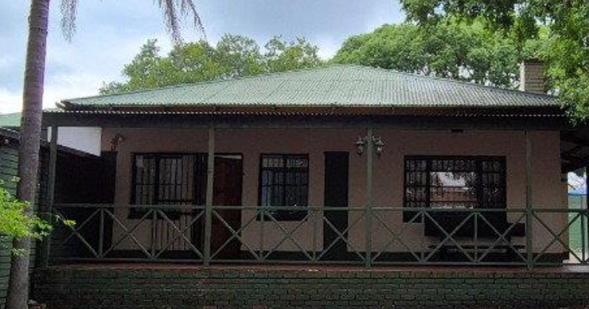 House for sale in Brooklyn, Pretoria, 400 m²