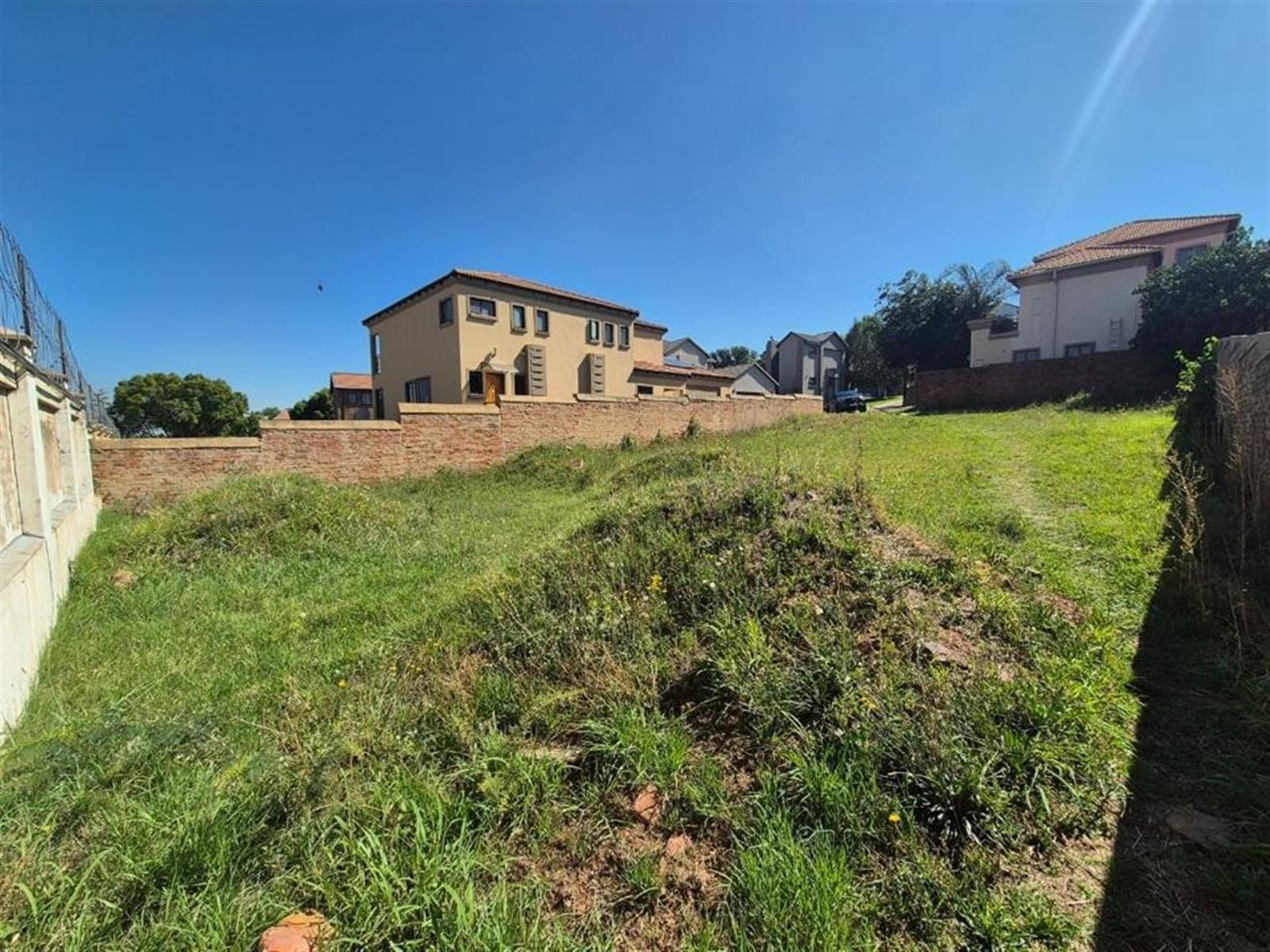 Vacant Stand for sale 5