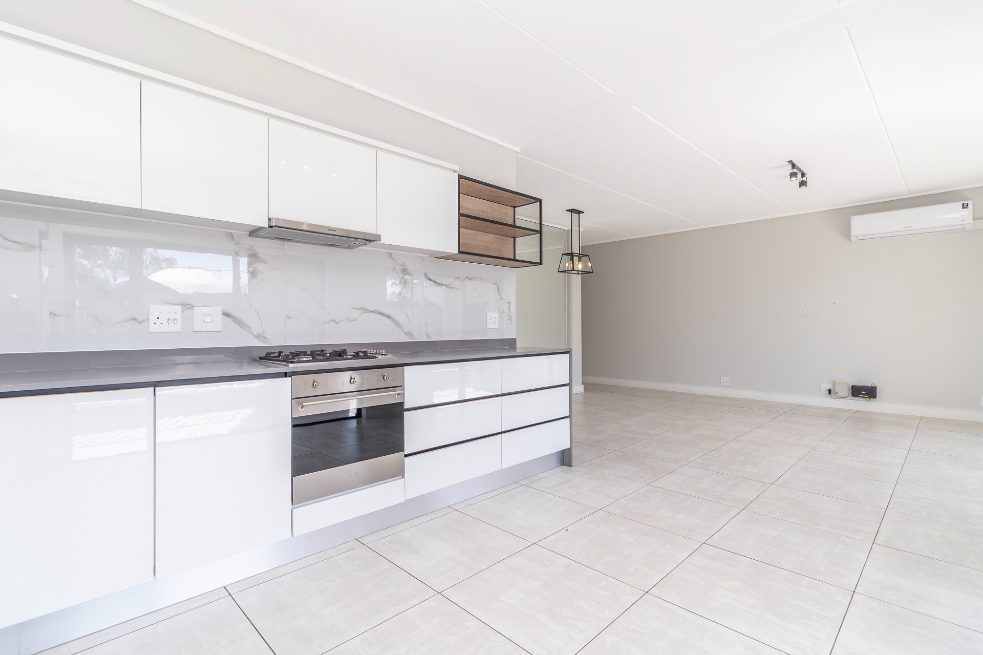 Apartment for rent in Waterfall, Midrand