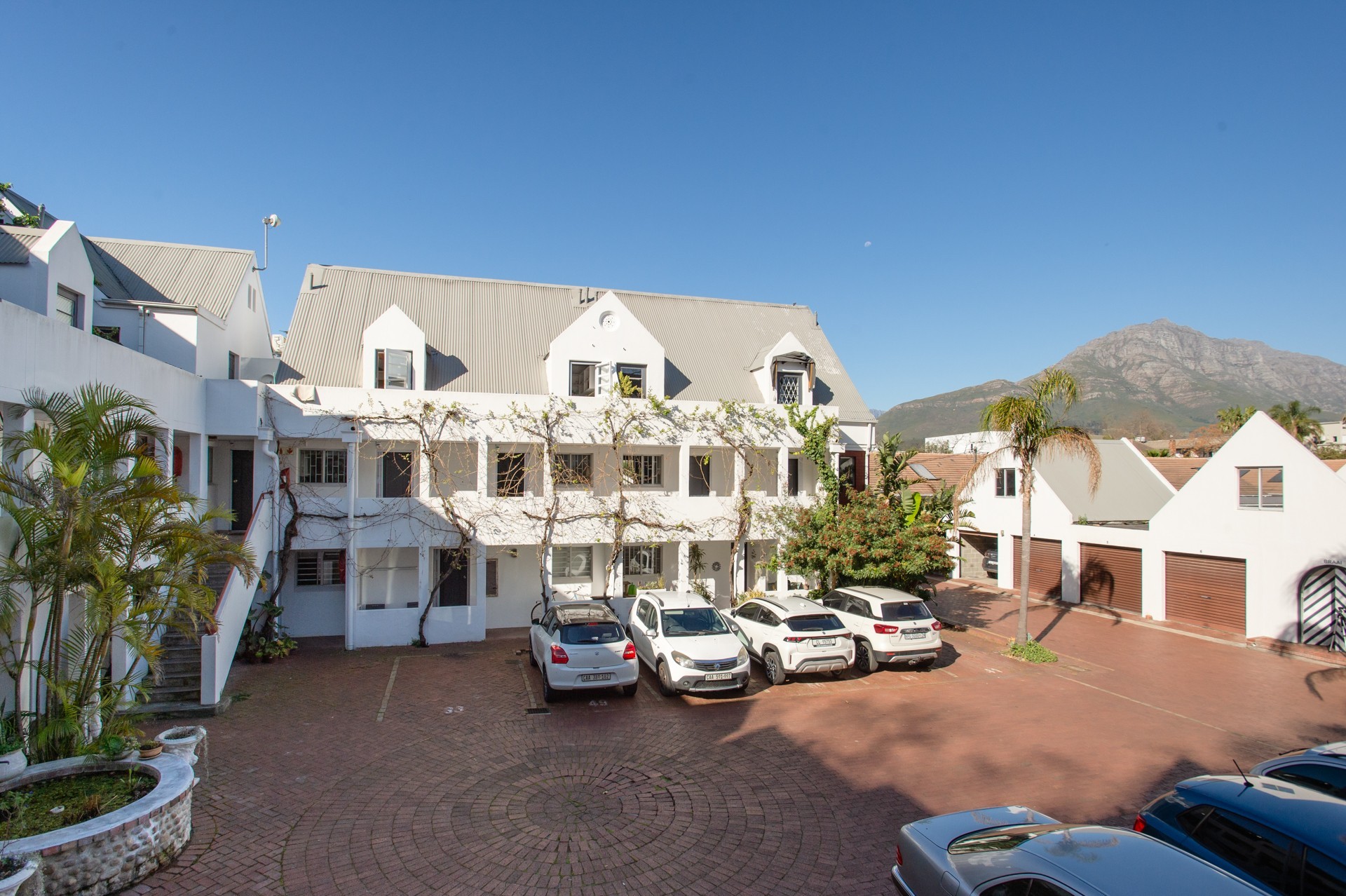 Apartment for sale in Stellenbosch Central, Stellenbosch, 83 m²
