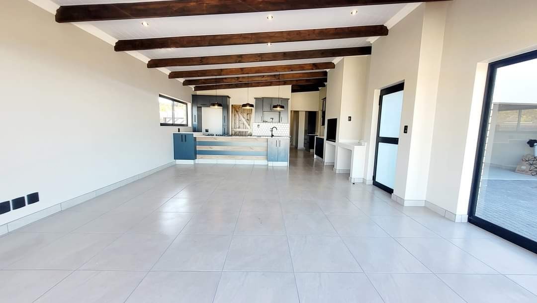 House for sale in Island View, Mossel Bay, 203 m²