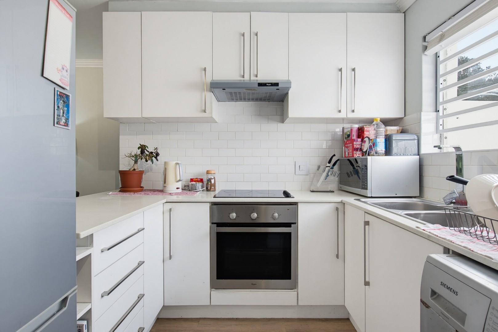 Apartment for sale in Loevenstein, Bellville, 71 m²
