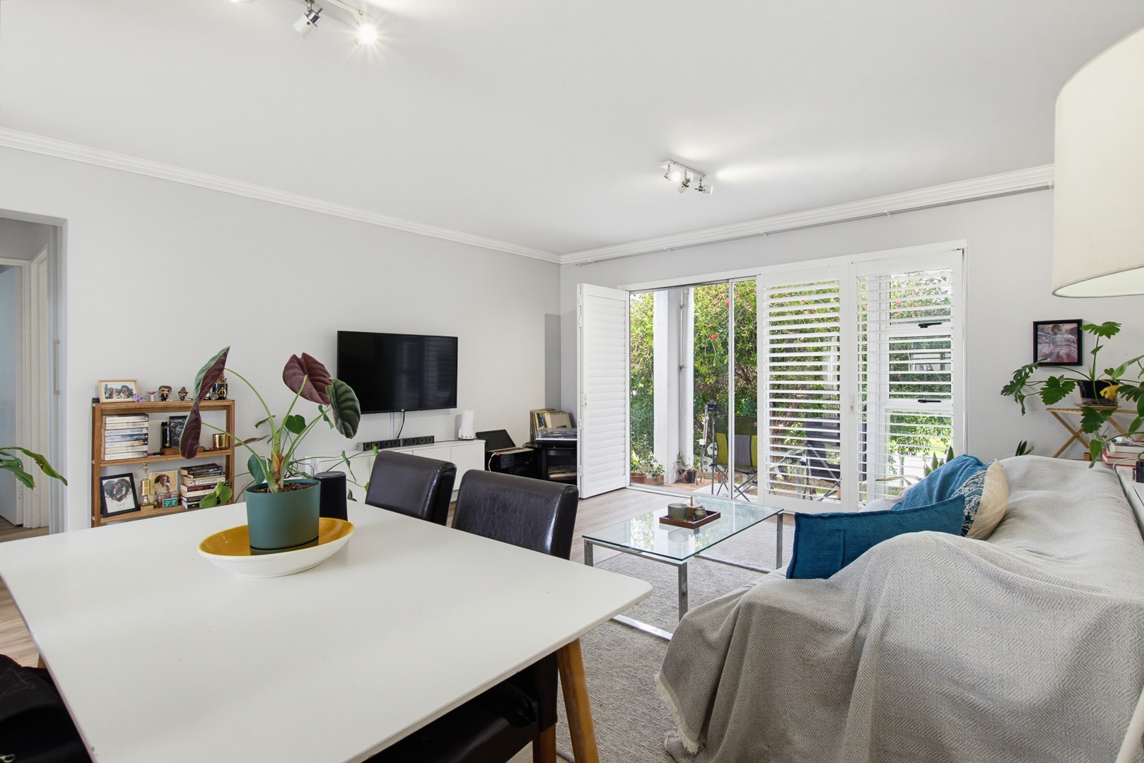 Apartment for sale in Loevenstein, Bellville, 71 m²