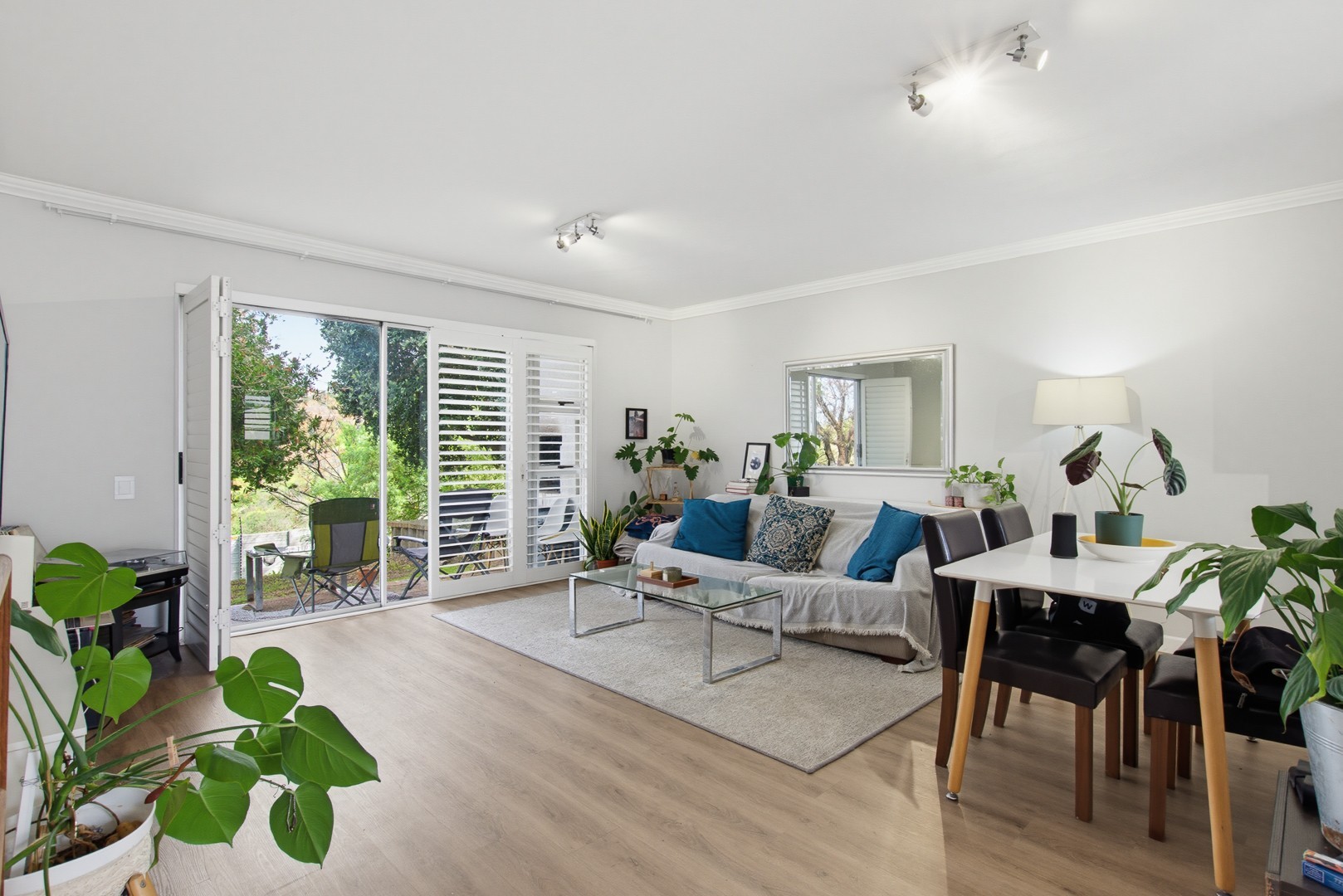 Apartment for sale in Loevenstein, Bellville, 71 m²