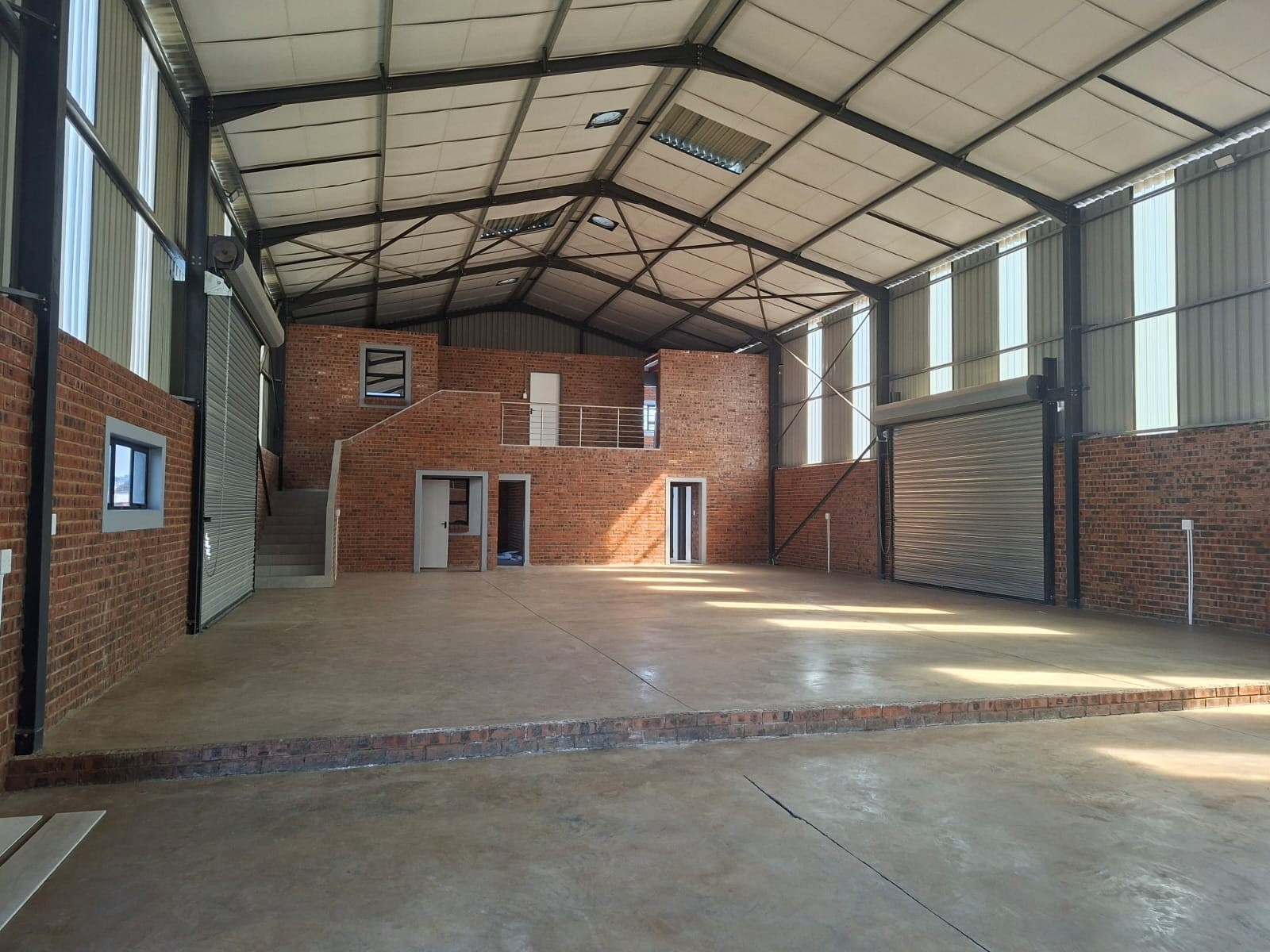 Industrial Property for rent in SAE Business Park, Middelburg, 720 m²