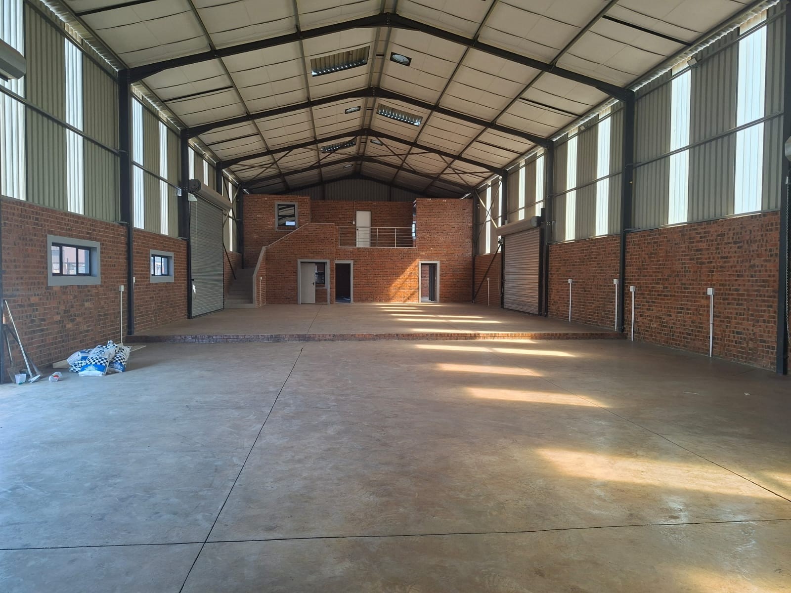Industrial Property for rent in SAE Business Park, Middelburg, 720 m²