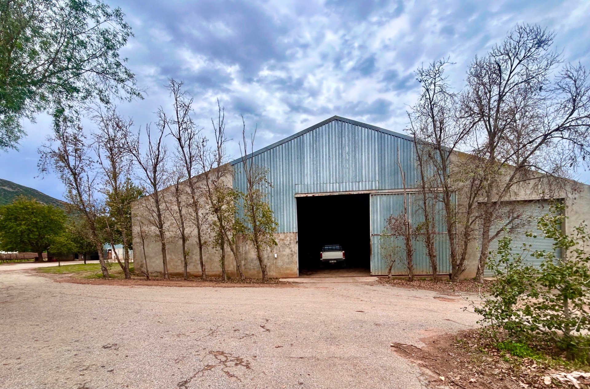 Farm for sale in Ashton, 10810000 m²