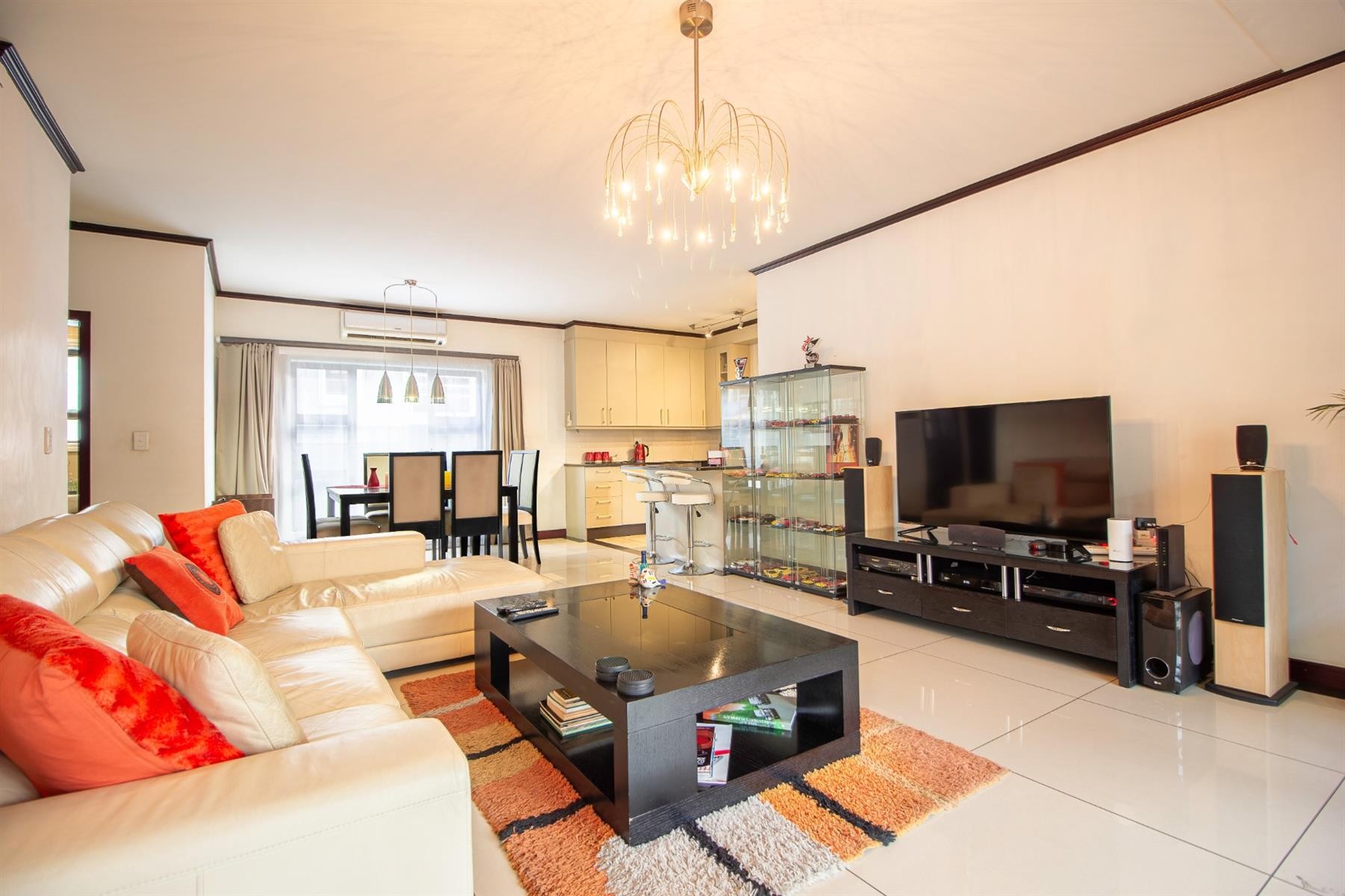 Modern 3-Bed Home in Hill of Good Hope Estate, Midrand. 4