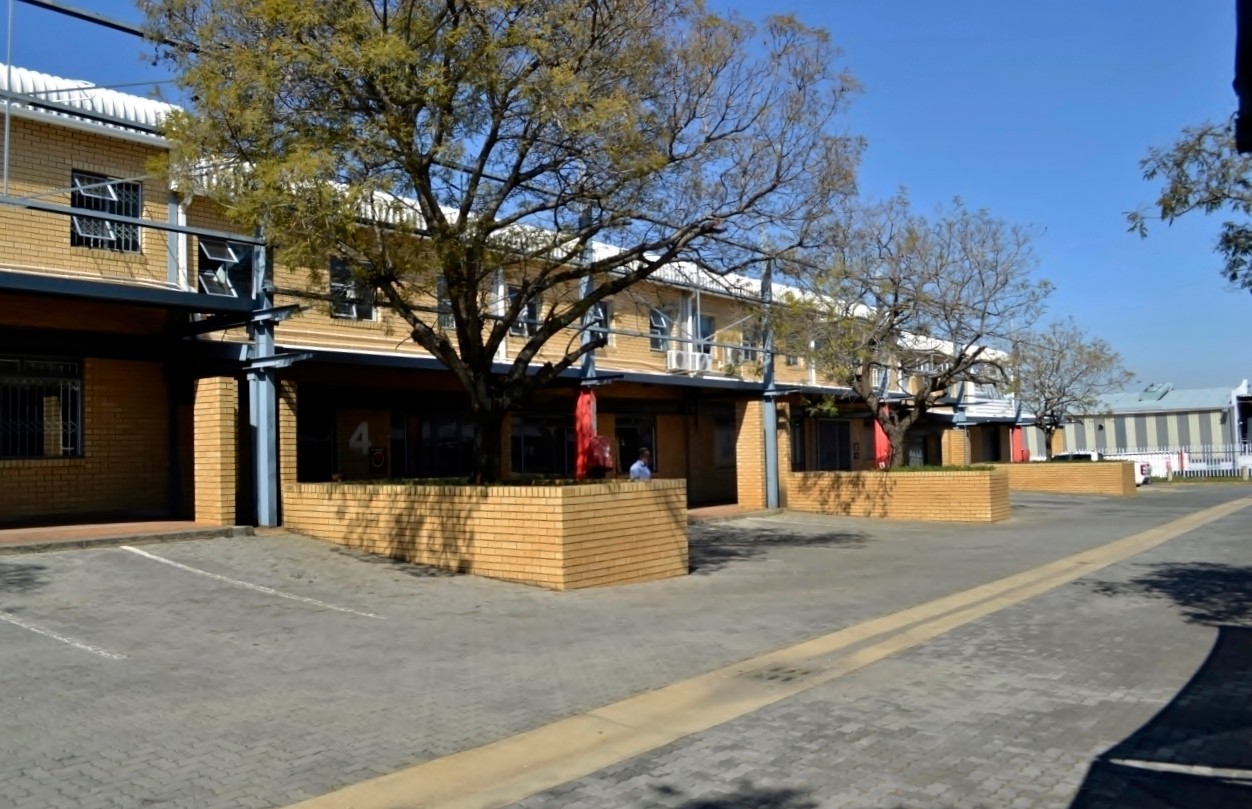 Warehouse for rent in Halfway House, Midrand