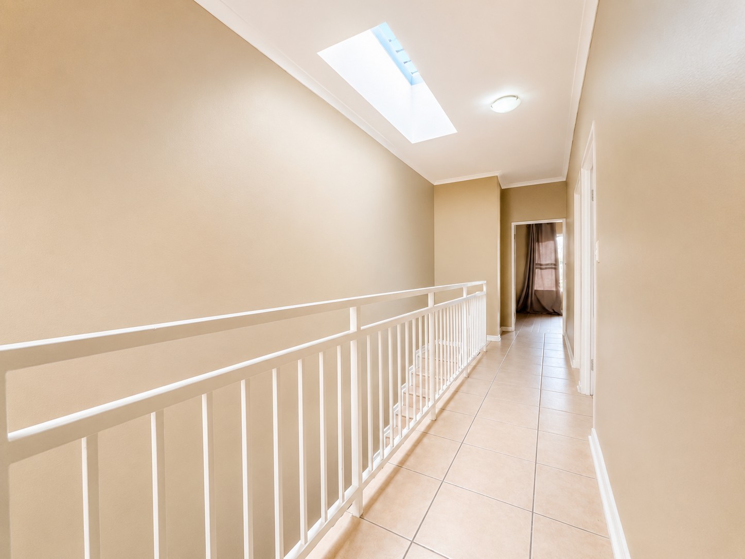 Spacious 3-Bed Family Home with Double Garage within Kleinmeer Estate!!! 4