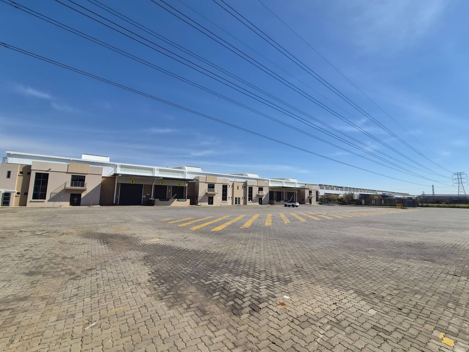 Warehouse for rent in Gosforth Park, Germiston, 25 Silverstone Street, Gosforth Park, Germiston, Gauteng, 4989 m²