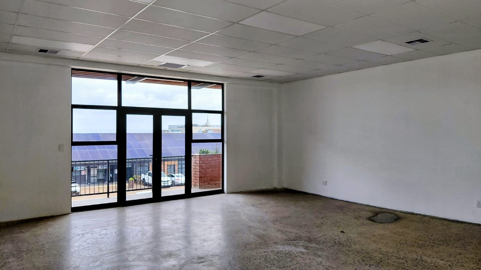 Premium Commercial Opportunity in Central Ballito 4